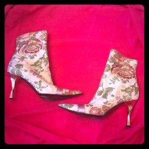 Casadei ankle booties. Size 5. Embroidery. Great